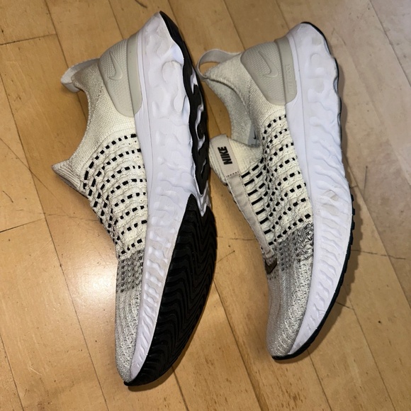 Nike React Phantom Run/Fly sneaker, 7.5,  CB2477 - Picture 3 of 6